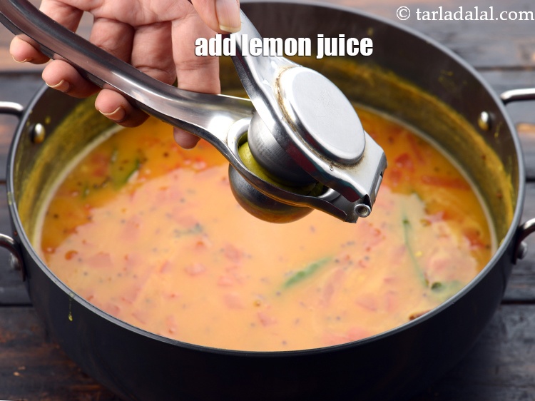 Step 32 – Add&nbsp;2 tsp&nbsp;<a href="https://www.tarladalal.com/glossary-lemon-juice-numbi-ka-ras-nimbu-ka-juice-471i">lemon juice</a>.