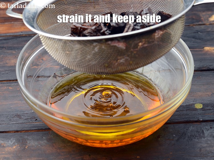 Step 10 – Strain with a strainer that has big holes or else the seeds will pass by.&nbsp;