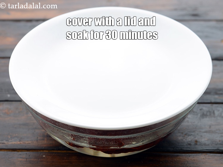 Step 7 – Cover with a lid and soak for at least 30 minutes.