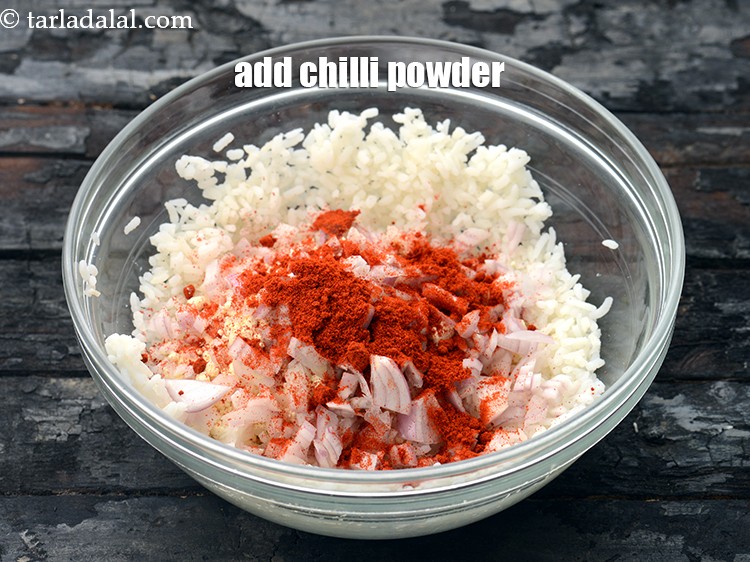 Step 7 – Add 1 tsp&nbsp;<a href="https://www.tarladalal.com/glossary-chilli-powder-red-chilli-powder-339i">chilli powder</a>.&nbsp;