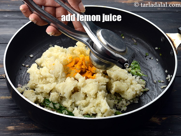 Step 15 – Add 2 tsp&nbsp;<a href="https://www.tarladalal.com/glossary-lemon-juice-numbi-ka-ras-nimbu-ka-juice-471i">lemon juice</a>.&nbsp;
