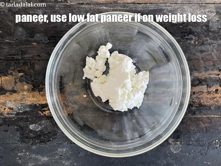 Step 19 – For the filling of <strong>bajra methi paneer paratha recipe | paneer bajre ka paratha | …