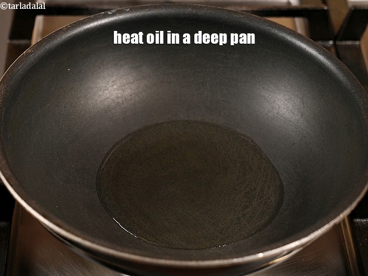 स्टेप 3 – <strong>मशरूम चना दाल की सब्जी रेसिपी&nbsp;|&nbsp;महाराष्ट्रीयन स्टाइल चना दाल&nbsp;|&nbsp;मशरूम भाजी&nbsp;|&nbsp;मशरूम …