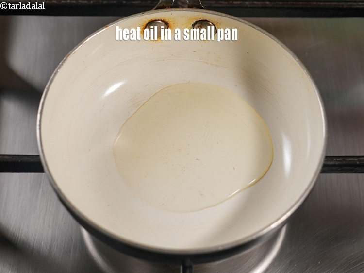 स्टेप 3 – <strong>दलिया वेजिटेबल इडली रेसिपी&nbsp;|&nbsp;पौष्टिक वेजिटेबल इडली&nbsp;|&nbsp;टूटे हुए गेहूं की इडली&nbsp;|&nbsp;दलिया …