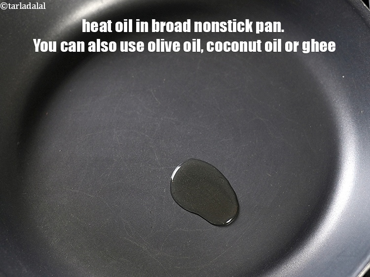 Step 4 – To make <meta charset="UTF-8" /><strong>mushroom paratha stuffing</strong>&nbsp; heat 1&nbsp;tsp <a href="https://www.tarladalal.com/glossary-coconut-oil-nariyal-ka-tel-1186i">coconut &nbsp;oil </a>or oil in …