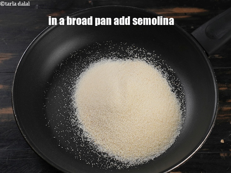 स्टेप 3 – <strong>सोया वेजिटेबल कटलेट</strong>&nbsp;बनाने के लिए&nbsp;एक चौड़े पैन में&nbsp;१/२ कप&nbsp;<a href=""https://www.tarladalal.com/glossary-semolina-sooji-rava-rawa-hindi-603i"">सूजी …