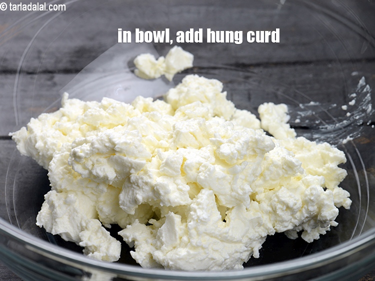 Step 3 – To make <strong>tandoori malai broccoli</strong>, in a deep bowl, add &frac34; cup hung curd.