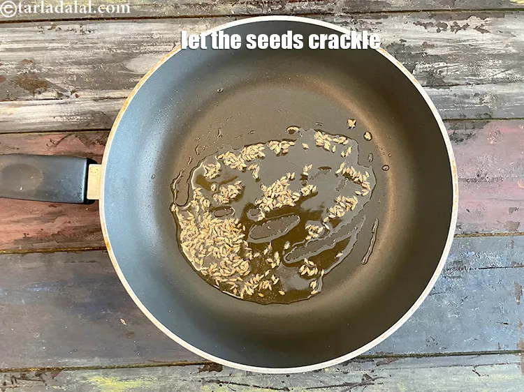 Step 12 – <p>Let the seeds crackle.</p>