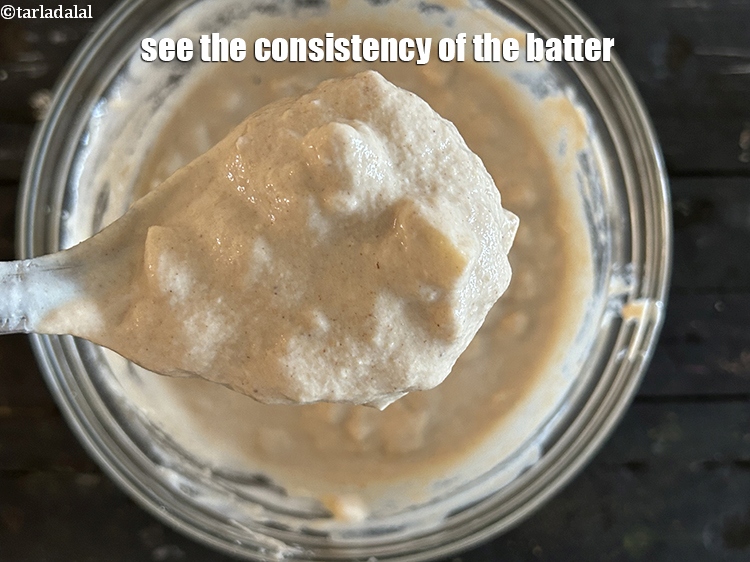 Step 12 – <meta charset="UTF-8" /> See the consistency of the batter.&nbsp;
