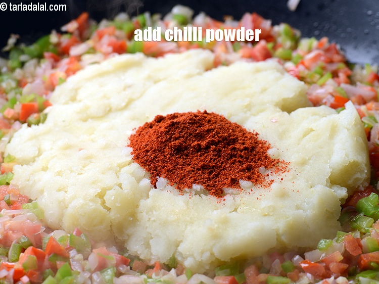 Step 13 – Add 2 tsp chilli powder.