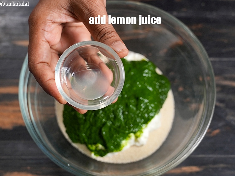 Step 12 – Add 1 tsp&nbsp;<a href="https://www.tarladalal.com/glossary-lemon-juice-numbi-ka-ras-nimbu-ka-juice-471i">lemon juice</a>.