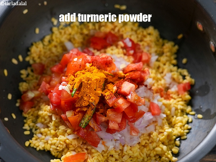 Step 12 – Add &frac12; tsp turmeric powder.&nbsp;