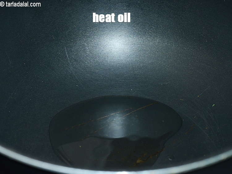 Step 12 – Heat 2 tsp oil deep non-stick pan.