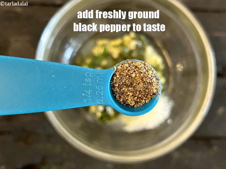 Step 19 – Add <a href="glossary-freshly-ground-black-pepper-kalimirch-powder-kali-mirch-ka-powder-567i">freshly ground black pepper (kalimirch)</a> to taste.