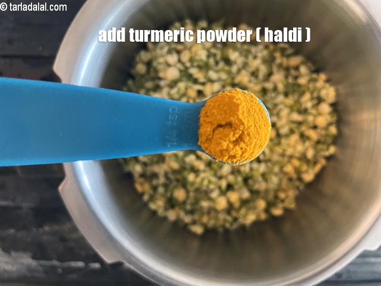 Step 12 – Add&nbsp;<meta charset="UTF-8" />1/4 tsp&nbsp;<a href="glossary-turmeric-powder-haldi-645i">turmeric powder (haldi)</a>.