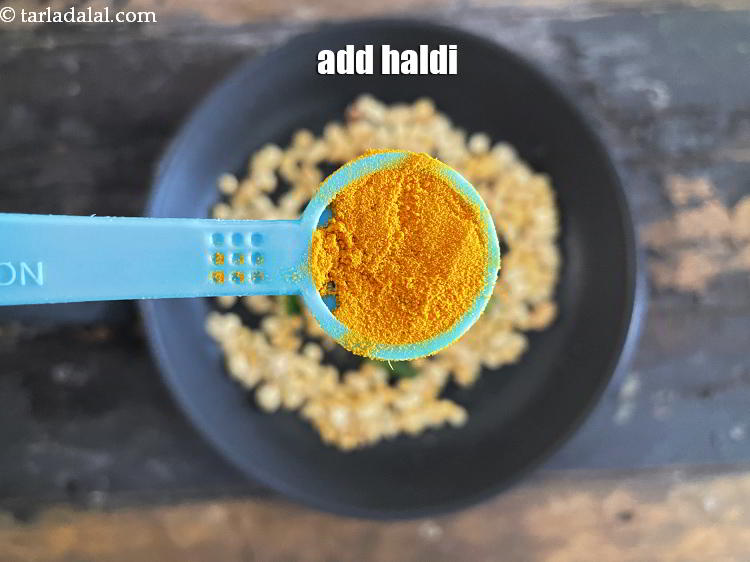 Step 18 – Add&nbsp;<meta charset="UTF-8" />1/2 tsp&nbsp;<a href="glossary-turmeric-powder-haldi-645i">turmeric powder (haldi)</a>.