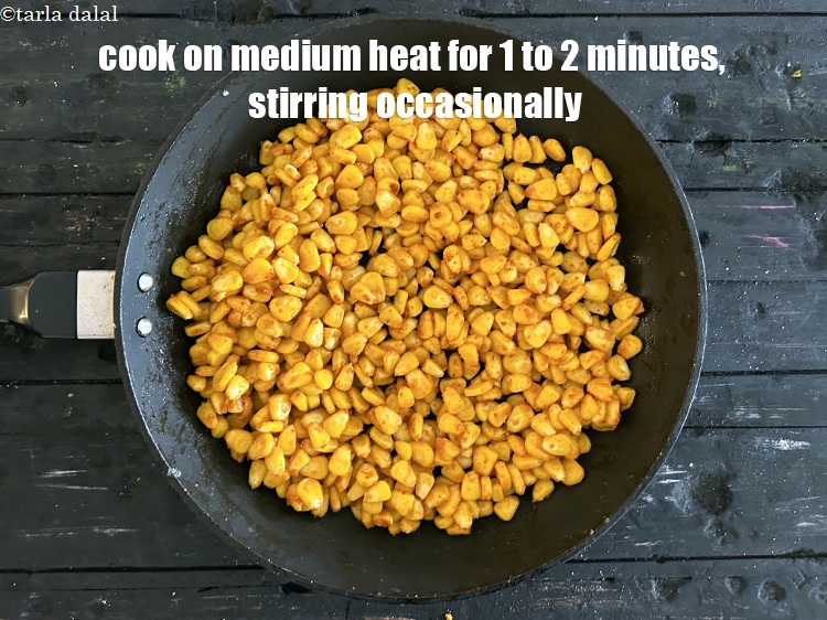 Step 19 – Cook on a medium flame for another 1 to 2 minutes, while stirring occasionally.