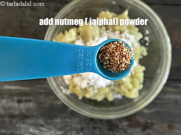 Step 12 – Add&nbsp;<meta charset="UTF-8" />1/8 tsp&nbsp;<a href="glossary-nutmeg-powder-jaiphal-powder-543i">nutmeg (jaiphal) powder</a>.