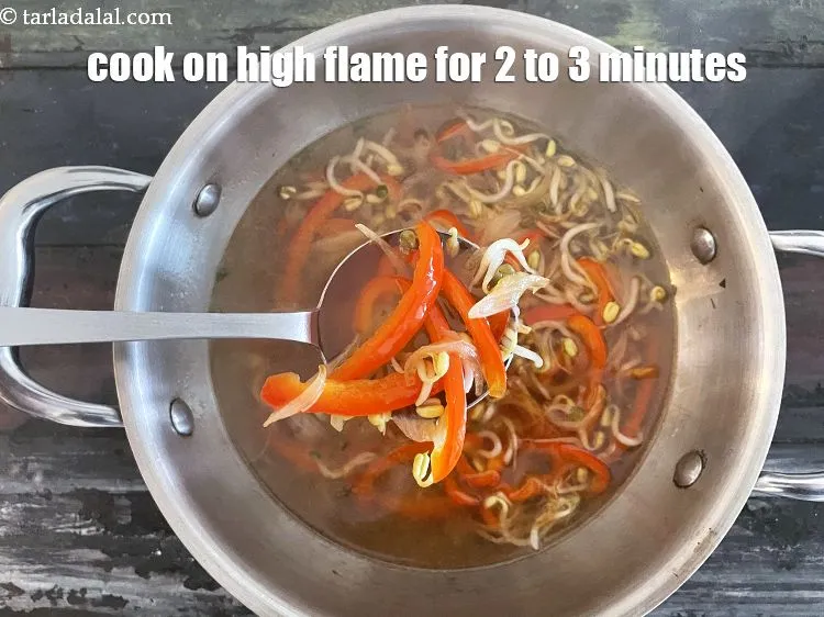 स्टेप 15 – बीच-बीच में हिलाते हुए 2 से 3 मिनट तक तेज …