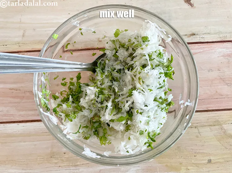 स्टेप 32 – अच्छी तरह मिलाएं।