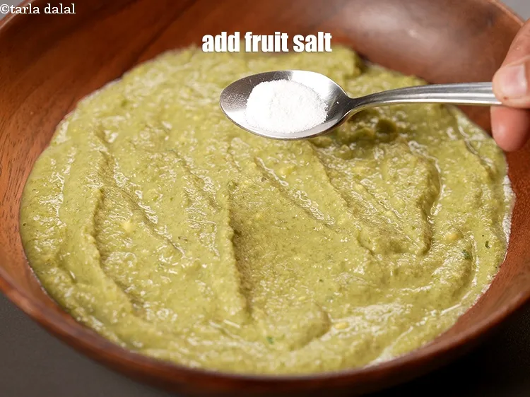 Step 13 – Just before making the pakodis, add &frac14; tsp fruit salt.