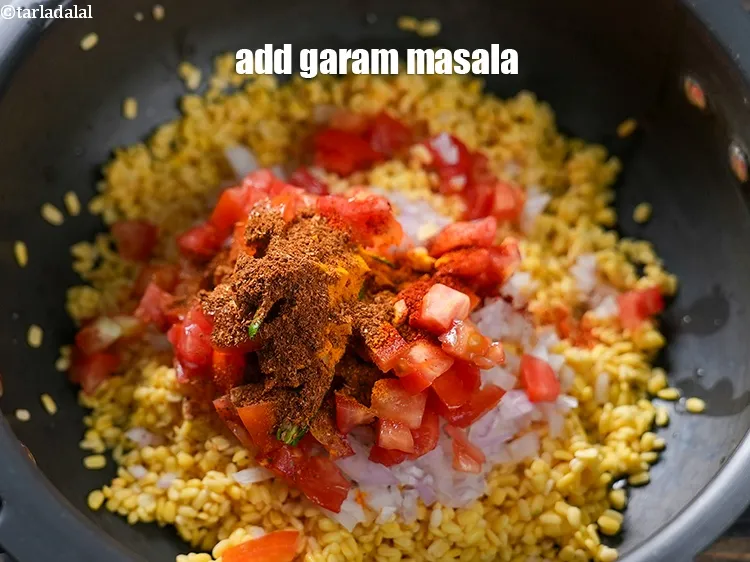 Step 13 – Add 1 tsp garam masala.
