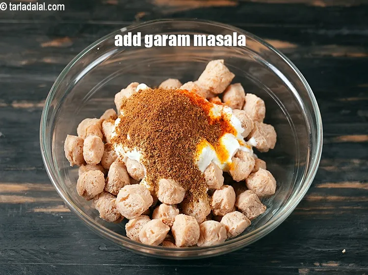 Step 13 – Add &frac12; tsp garam masala.