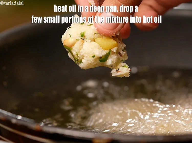 Step 13 – To make <strong>crispy sabudana pakoda recipe | vrat sago fritters | upvas ka sabudana pakora …