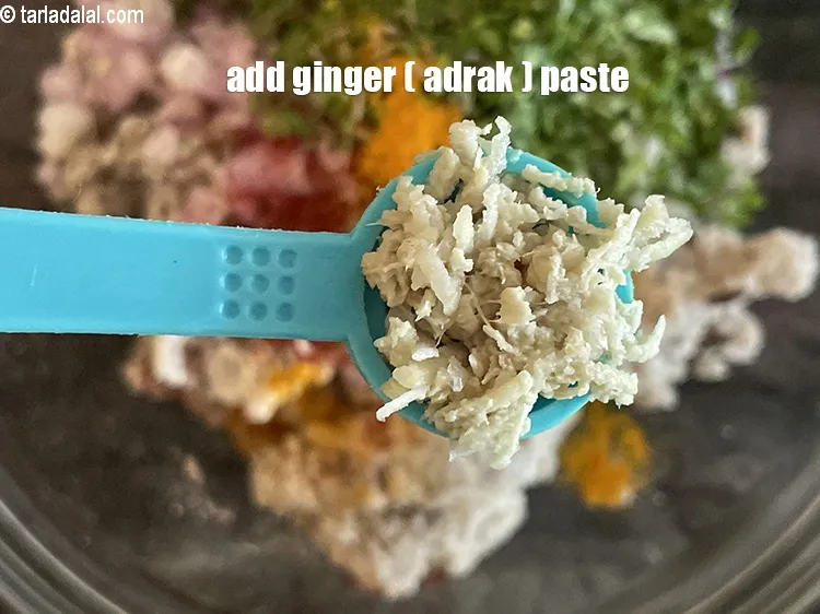 Step 19 – Add&nbsp;<meta charset="UTF-8" />1/2 tsp&nbsp;<a href="glossary-ginger-paste-adrak-ki-paste-457i">ginger (adrak) paste</a>.