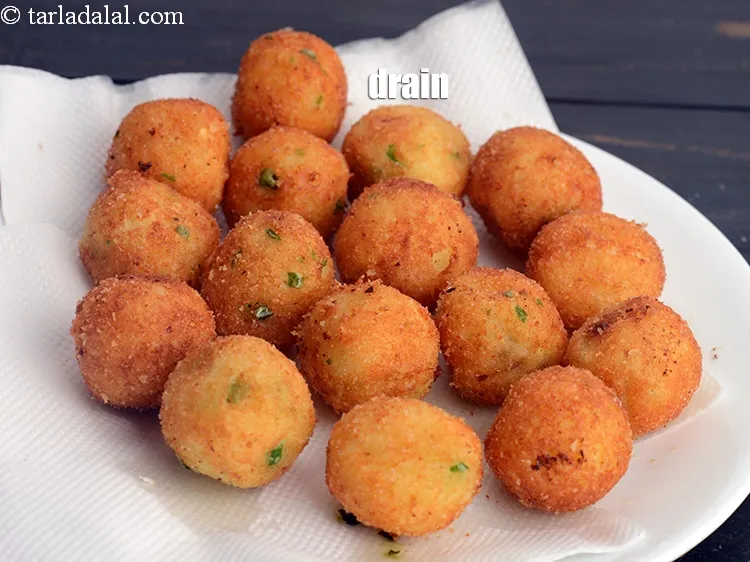 Step 14 – Drain on an absorbent paper and keep aside.