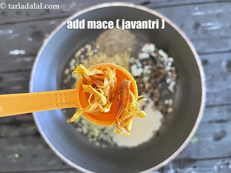 Step 13 – Add&nbsp;<meta charset="UTF-8" />1 tsp&nbsp;<a href="glossary-mace-javintri-javitri-javantri-544i">mace (javantri)</a>.