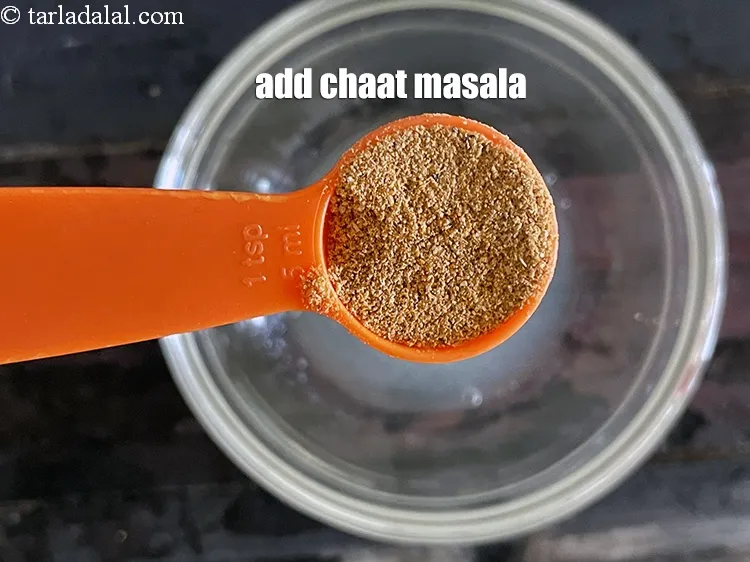 Step 38 – Add&nbsp;<meta charset="UTF-8" />2 tsp&nbsp;<a href="chaat-masala-164r">chaat masala</a>.
