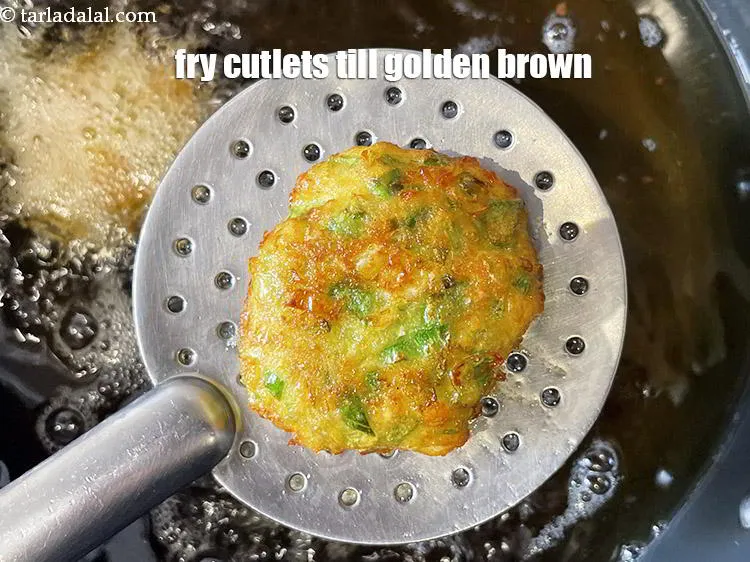 Step 19 – Fry the cutlets turn golden brown in colour from all the sides.