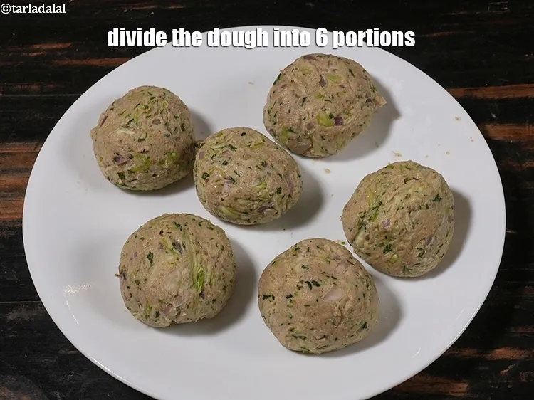 Step 13 – Divide the dough into 6 portions to make 6 <meta charset="UTF-8" /><strong>nutritious thalipeeth &nbsp;|&nbsp;healthy multigrain …