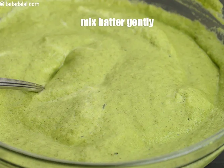 Step 14 – When the bubbles start to form, mix the batter gently.