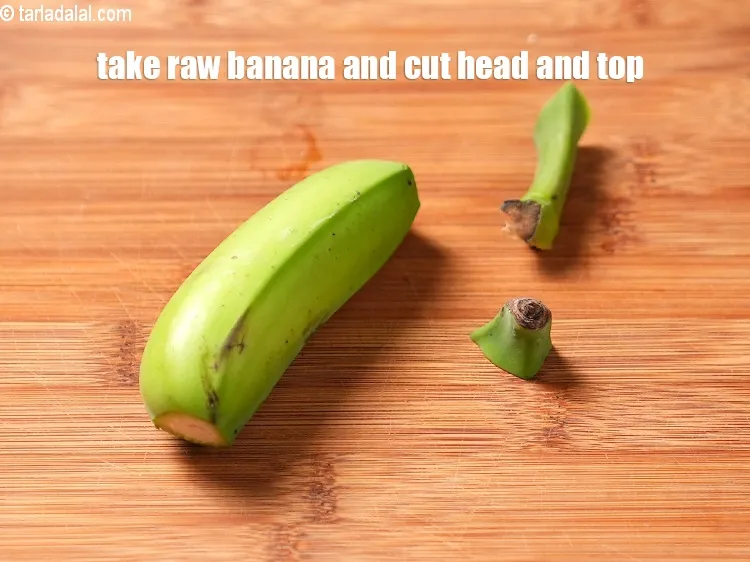 स्टेप 14 – <strong>कच्चे केले का फ्राई</strong>&nbsp;बनाने के लिए&nbsp;एक कच्चा केला लें और …