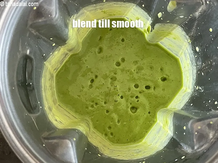 Step 14 – Blend <strong>spinach, avocado smoothie with banana | healthy palak basil banana smoothie |&nbsp;avocado smoothie with …