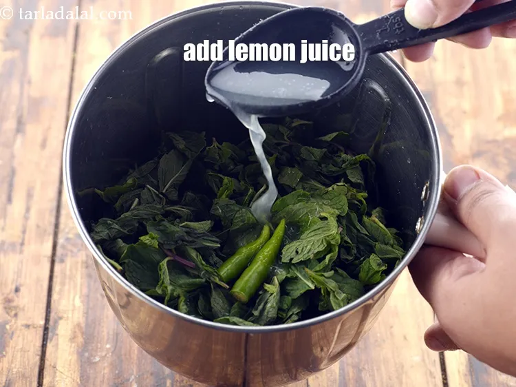 Step 14 – Add 1 tbsp&nbsp;<a href="https://www.tarladalal.com/glossary-lemon-juice-numbi-ka-ras-nimbu-ka-juice-471i">lemon juice</a> for a slight zesty touch to the chutney.