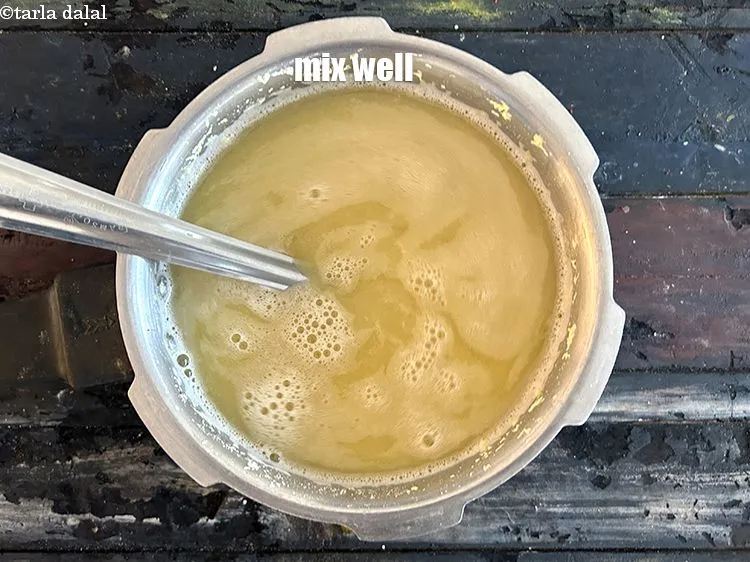 स्टेप 14 – अच्छी तरह से मलाएं।