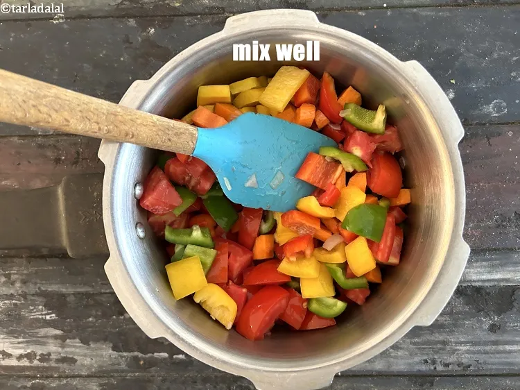 स्टेप 15 – अच्छी तरह से मलाएं।