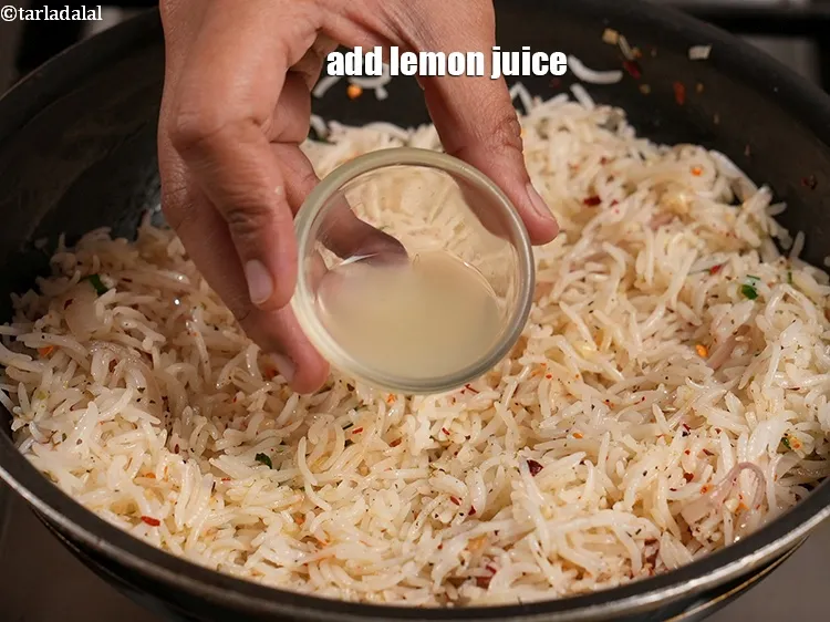 Step 15 – Add&nbsp;1 tbsp&nbsp;<a href="https://www.tarladalal.com/glossary-lemon-juice-numbi-ka-ras-nimbu-ka-juice-471i">lemon juice</a>.