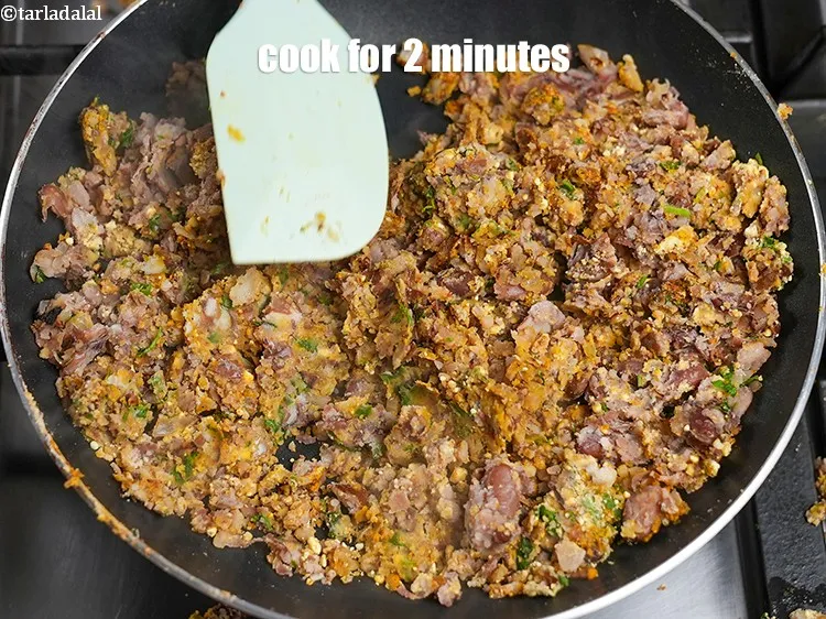 Step 15 – Mix well and cook on a medium flame for 2 minutes, while stirring continuously.&nbsp;