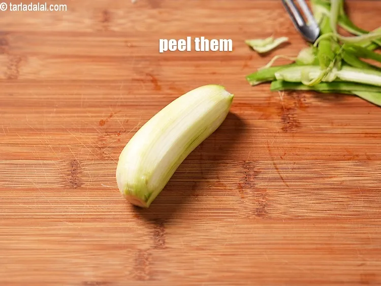 स्टेप 15 – अब इन्हें छील लें।