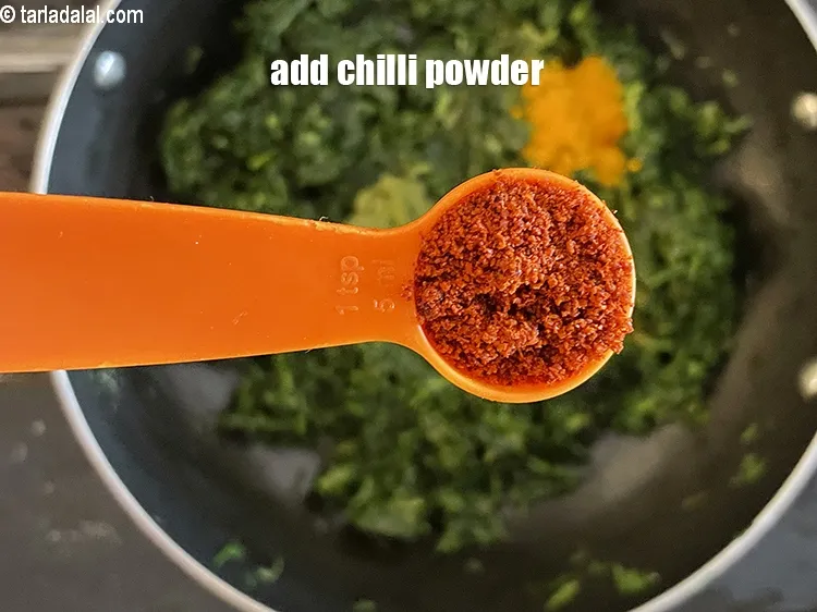 Step 15 – Add&nbsp;<meta charset="UTF-8" /><strong>1&nbsp;tsp</strong>&nbsp;<a href="glossary-chilli-powder-red-chilli-powder-339i">chilli powder</a>.