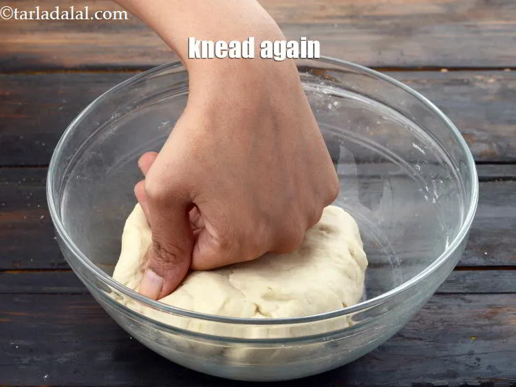 स्टेप 17 – <strong>भटूरा (बिना खमीर का रेसिपी) बनाने के लिए | झटपट …