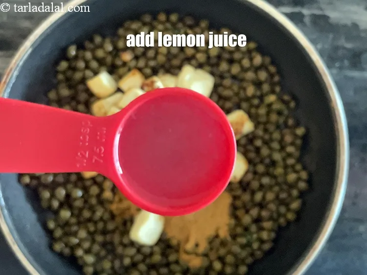Step 25 – Add&nbsp;<meta charset="UTF-8" />1/2 tbsp&nbsp;lemon juice.