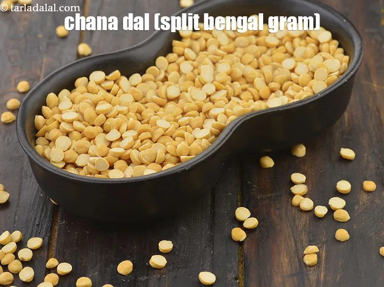 Step 16 – In a bowl, add 1/4 cup&nbsp;<a href="https://www.tarladalal.com/glossary-chana-dal-split-bengal-gram-285i">chana dal (split bengal gram)</a>.&nbsp;