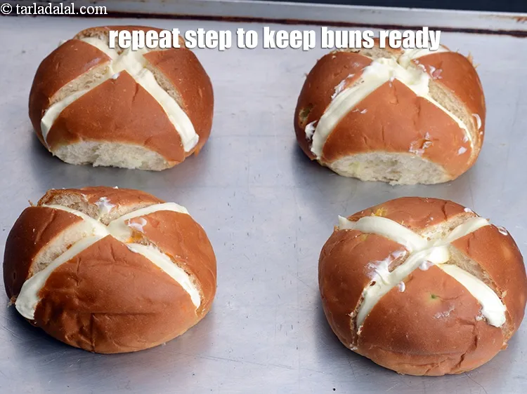 Step 15 – Repeat step 3 and 4 to keep all buns ready.&nbsp;