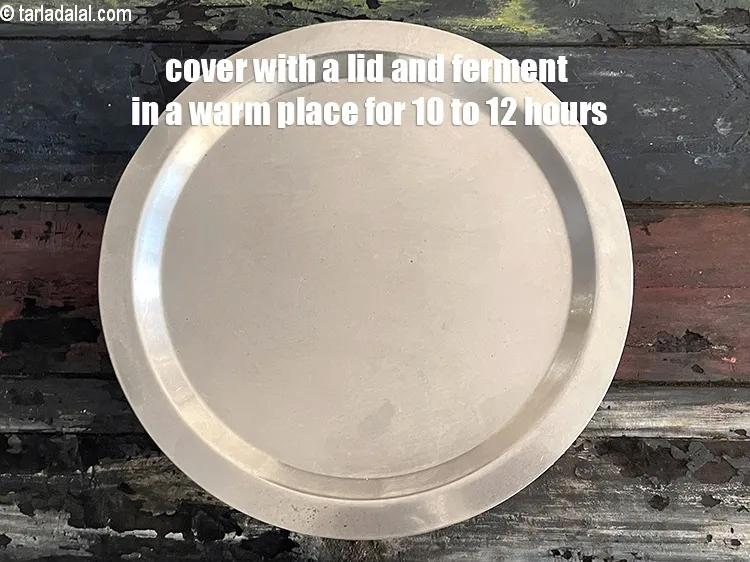 स्टेप 16 – ढक्कन से ढक दें. 10 से 12 घंटे तक गर्म …