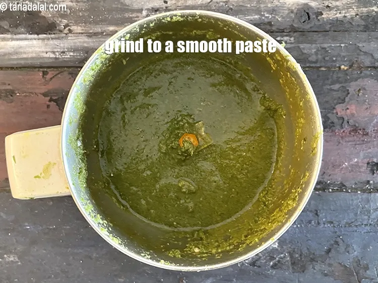 Step 22 – Grind to a smooth paste.